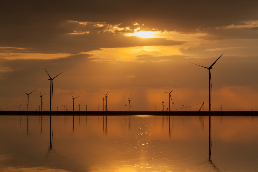 Éoliennes offshore : Un océan de possibilités et de défis pour demain